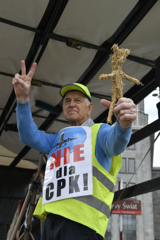Warszawa. Wielki protest przeciwko budowie Centralnego Portu Komunikacyjnego