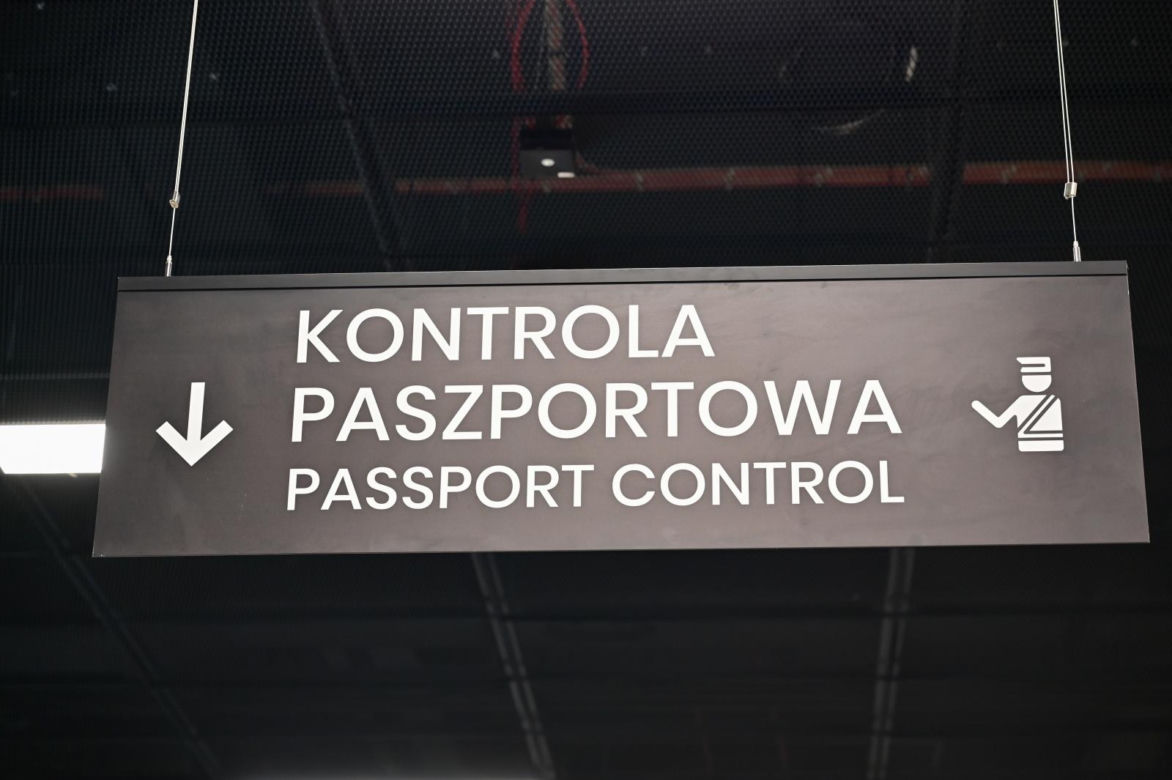 Nowa tymczasowa hala przylotów na lotnisku w Goleniowie