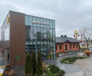 To jeden z najbardziej nietypowych McDonald’sów w Polsce. Zdjęcia mówią wszystko