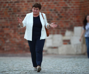 Prezes PiS na Wawelu z rodziną. Hołd Kaczyńskim oddali też Morawiecki i Szydło
