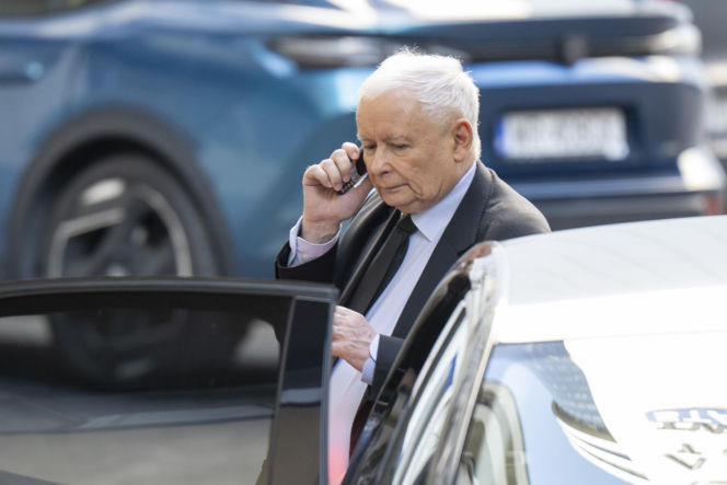 Kaczyński będzie jak Dionizos! Kiście winogron uginają się od słodyczy