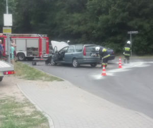 Zderzenie dwóch aut w podbydgoskim Żołędowie! [ZDJĘCIA]
