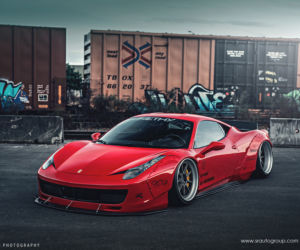 Ferrari 458 Italia po tuningu Liberty Walk Performance