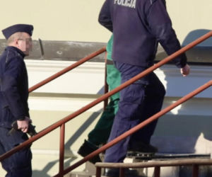 Bartosz G. przywieziony do Prokuratury Okręgowej w Płocku