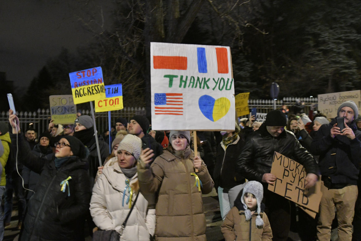 Kolejny protest pod ambasadą Rosji w Warszawie