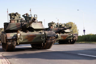 Wielka defilada w Warszawie i parada morska w Gdyni. Tysiące żołnierzy i ten sprzęt wojskowy zaskoczą Polaków