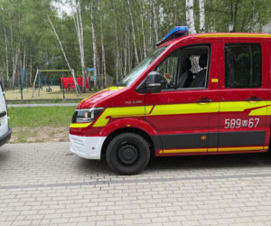 Makabryczne odkrycie na placu zabaw pod Warszawą. Ciało mężczyzny na zjeżdżalni