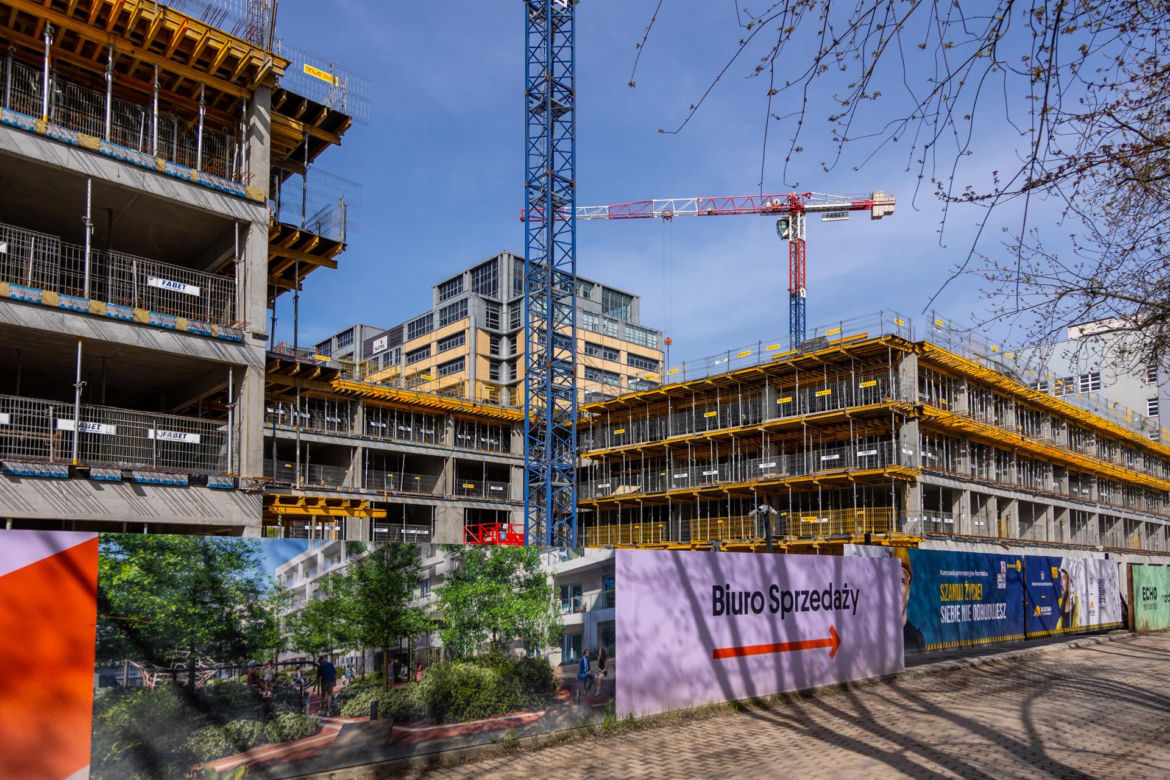 Budowa osiedla Modern Mokotów w Warszawie