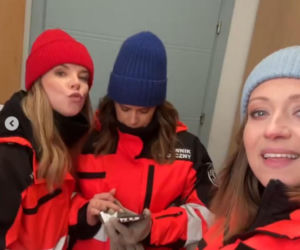 Na sygnale na planie. Sonia (Natalia Rewińska), Martyna (Monika Mazur), Basia (Anna Wysocka-Jaworska)