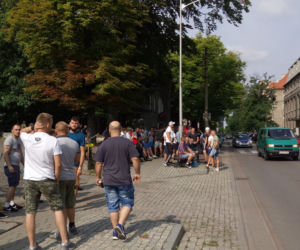 Górniczy protest przed siedzibą PGG. Chcemy podwyżek! [ZDJĘCIA]