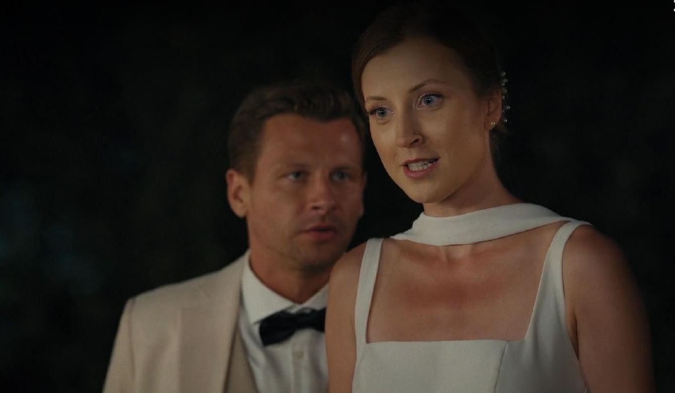 M jak miłość odc. 1946. Natalka (Dominika Suchecka), Adam Karski (Patryk Szwichtenberg)