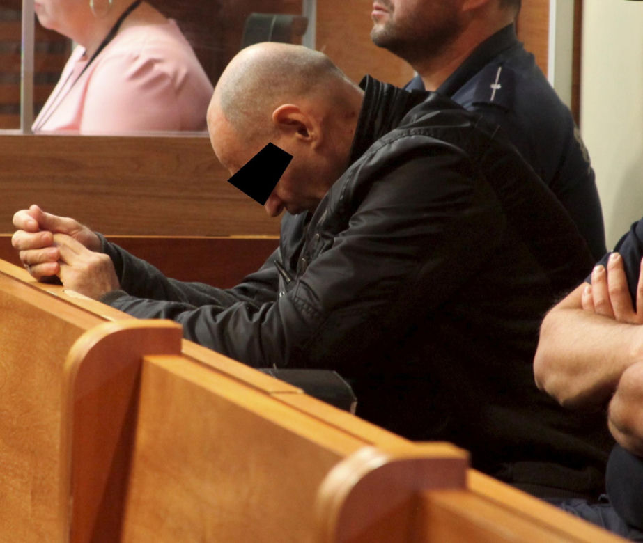 Szokująca decyzja sądu. Tadeusz zamordował żonę siekierą, nie pójdzie do więzienia! 