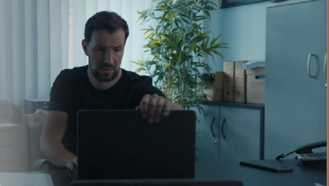 Barwy szczęścia, odcinek 3272. Marcin Kodur (Oskar Stoczyński)