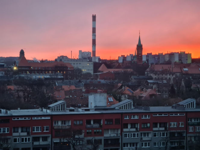 To miasto na Śląsku zachwyca perłami architektury. Zabytkowe osiedla robią wrażenie!