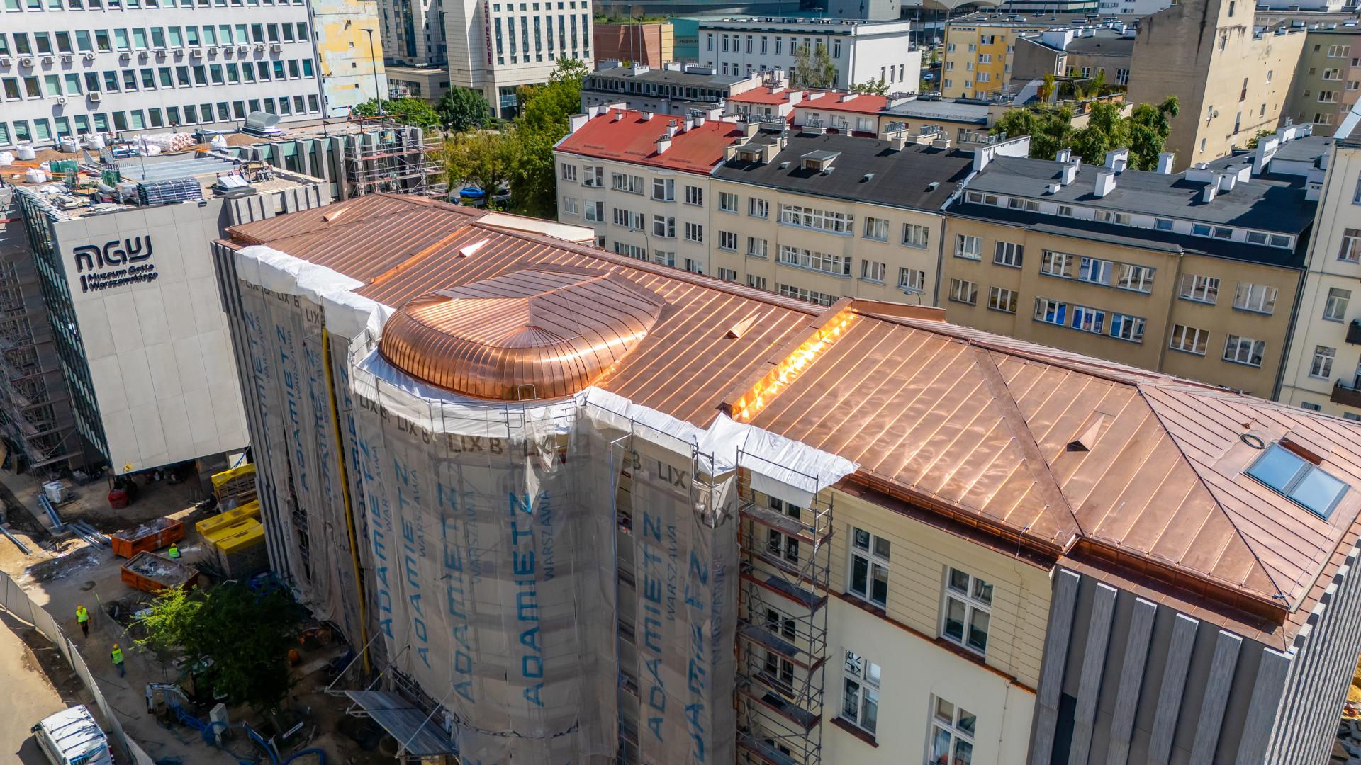 Dachy Muzeum Getta Warszawskiego już gotowe