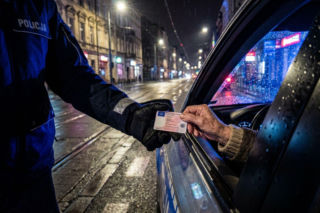 Zagrożenie na pasach w Zielonej Górze. 65-latek stracił prawo jazdy