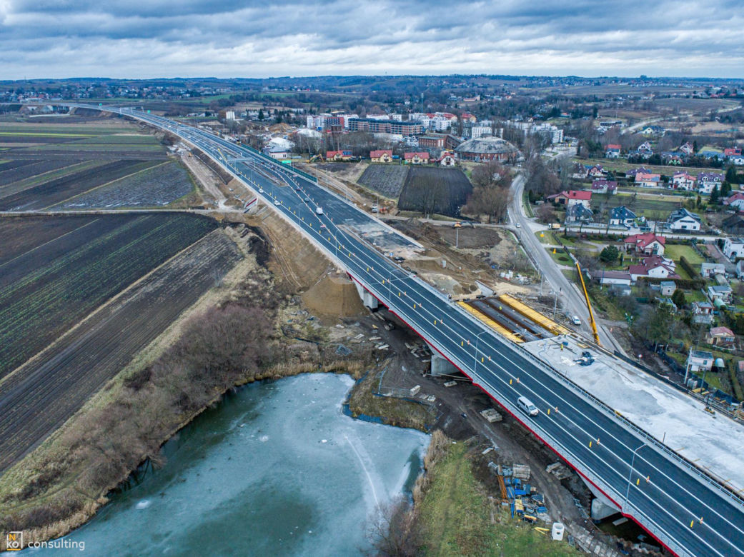 Tak powstaje węzeł Mistrzejowice w Krakowie, brakująca część S7