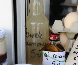 Drożyzna w koszyczkach. Horrendalnie wysokie ceny na warszawskich bazarach