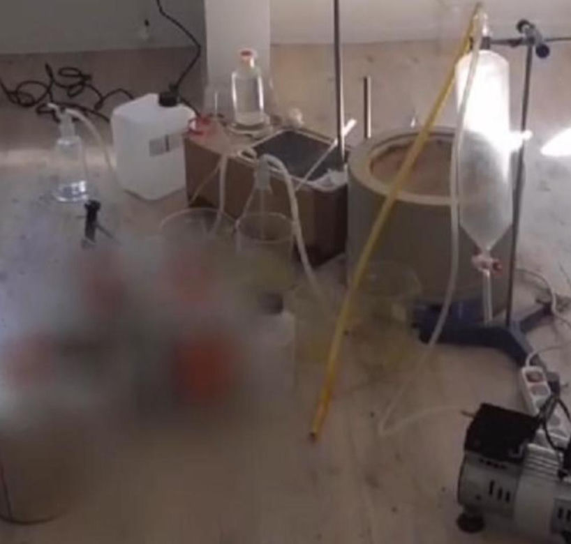 Duszący odór chemikaliów był trudny do zniesienia. Obywatele Mołdawii urządzili sobie laboratorium z wynajmowanego domu