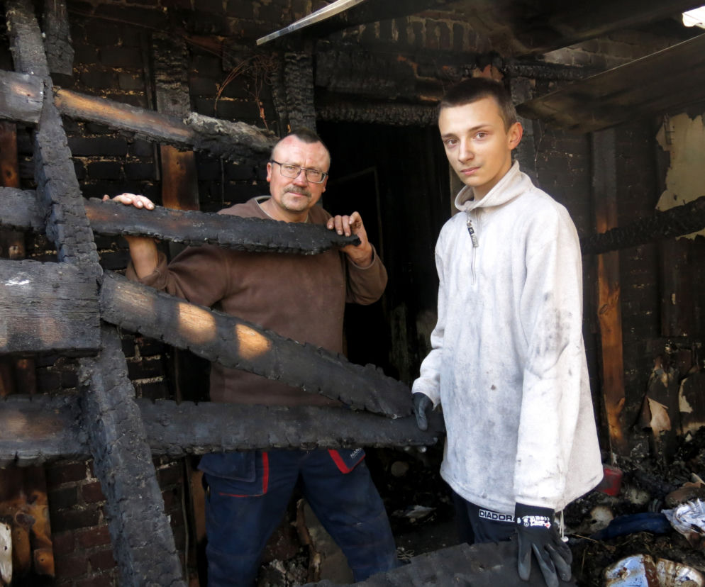 Pogorzelcy Mikołaj Busłowicz (57 l.) i jego syn Damian (17 l.)