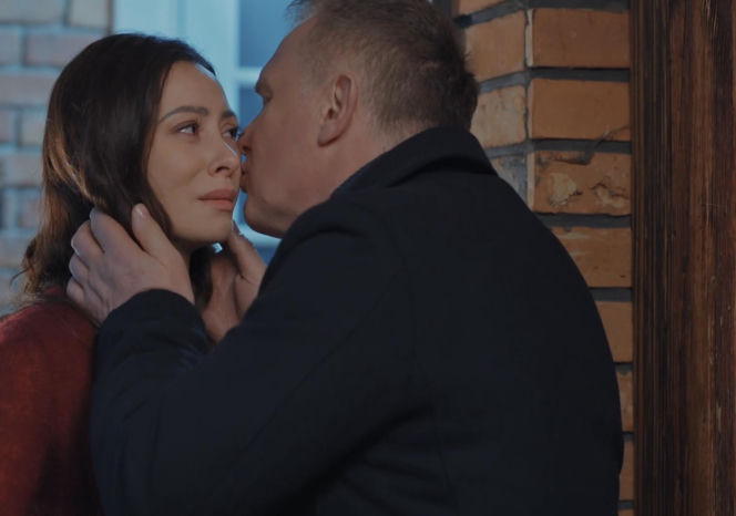 M jak miłość. Joanna (Dominika Sakowicz), Artur (Robert Moskwa)