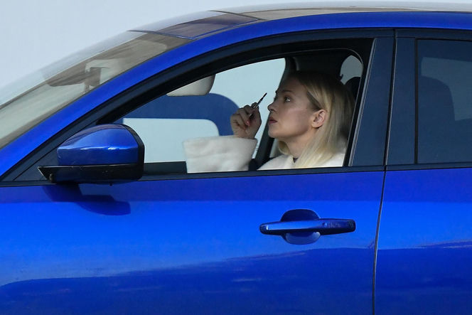 Basia Kurdej-Szatan w aucie robi się na bóstwo