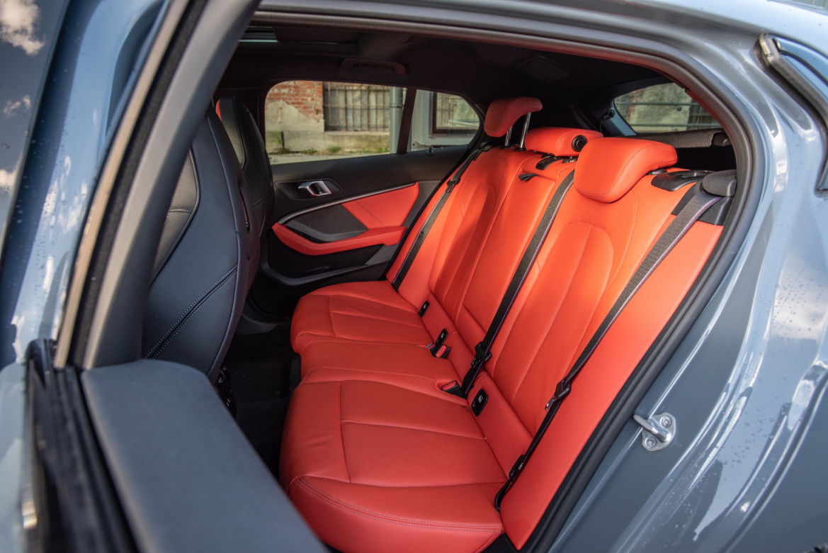 BMW 120d XDrive (F40)