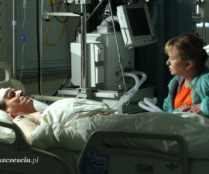 Barwy szczęścia odc. 1339. Zenek Grzelak (Jan Pęczek), Basia (Sławomira Łozińska)
