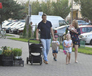 Kupił dzieciom wyprawkę szkolną