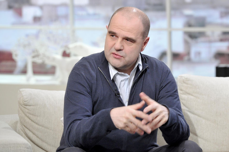 Tak Cezary Żak wyglądał na początku kariery. Niezwykła metamorfoza gwiazdora "Miodowych lat"