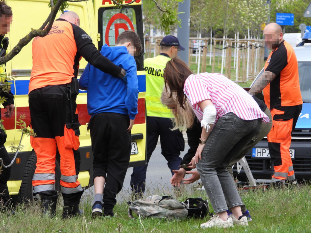 Auto wjechało w 10-latka na hulajnodze. Chłopiec w szpitalu