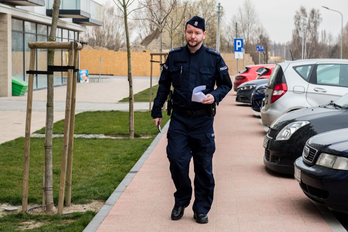 Koronawirus w Trójmieście. Tak policjanci sprawdzają czy przestrzegasz kwarantanny