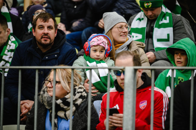 Lechia Gdańsk - Raków Częstochowa; Zdjęcia kibiców z meczu 30. kolejki PKO BP Ekstraklasy