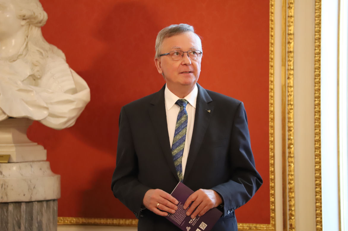 Na poznanie tych nazwisk czekałeś ponad miesiąc! Zagłosuj, nim będzie za późno