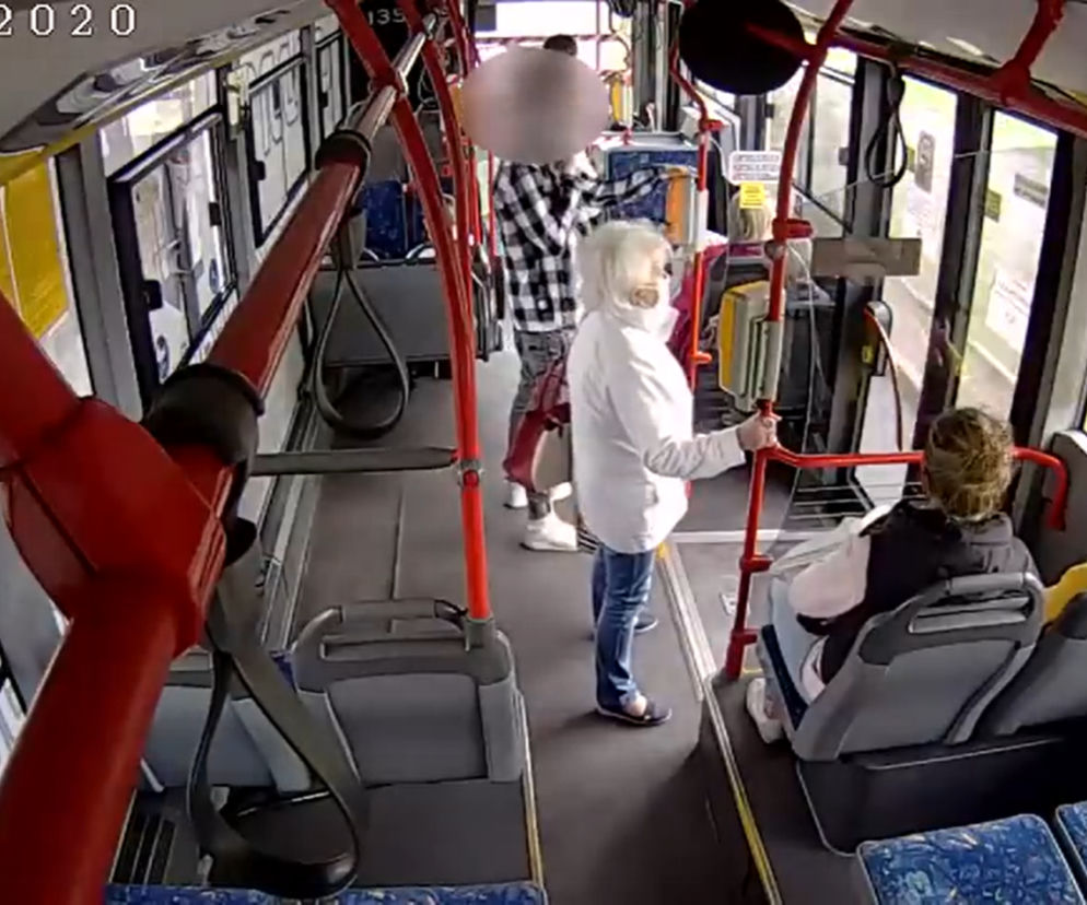 Częstochowa: Złodziej spalił się ze wstydu! Po wrzuceniu TEGO oddał plecak