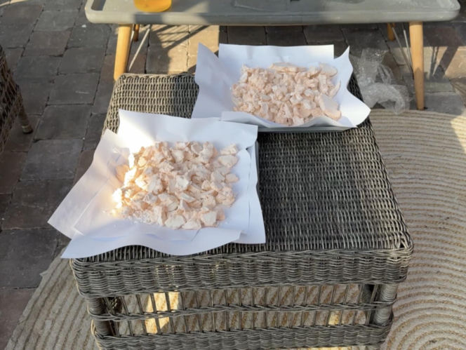 "Laboratorium śmierci" na Mazowszu. Kontrterroryści znaleźli kilogramy narkotyków i przedziwne przedmioty