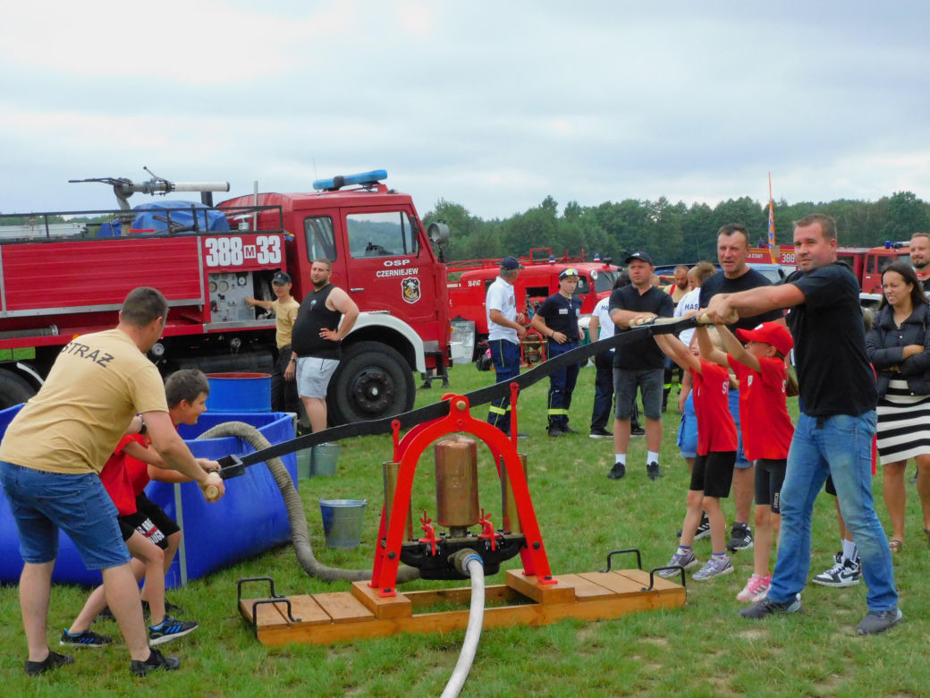 III Piknik Strażacki w Dąbrówce‑Stanach za nami