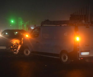 Policyjny pościg na Zakopiance. Pijany 17-latek staranował sześć samochodów