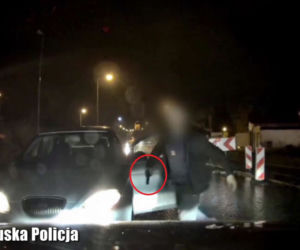 Furiat zajechał mu drogę i sięgnął po broń. „Bandytyzm”