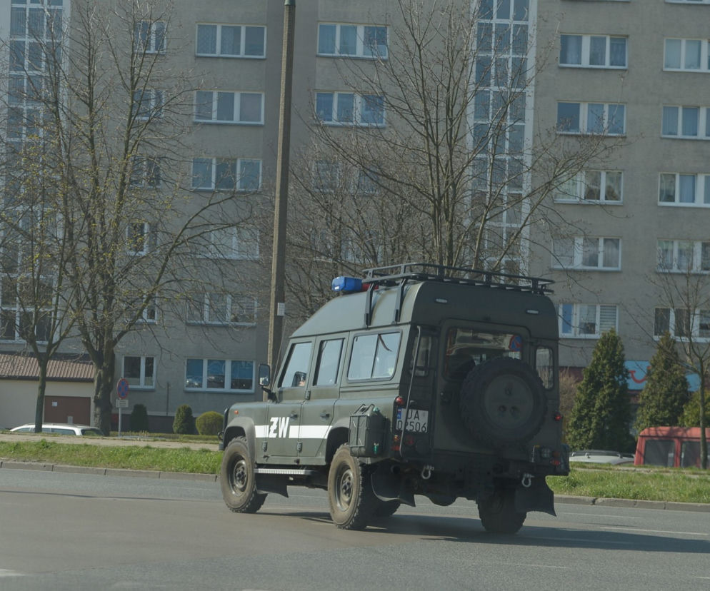 Wojsko opanowuje Warszawę