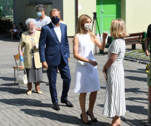 Wybory 2020 Donald Tusk zagłosował z żoną i córką