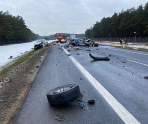 Tragedia na obwodnicy Torunia. Zderzyło się 5 samochodów, jedna osoba nie żyje