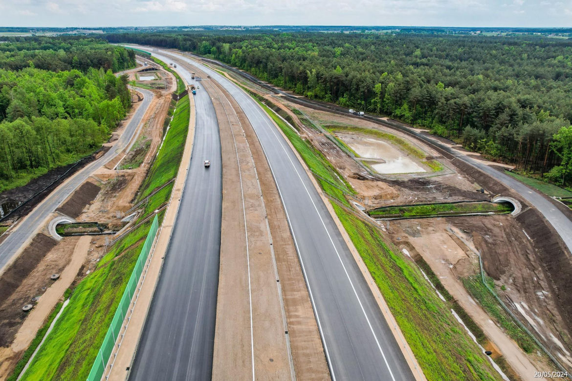 Tak wygląda plac budowy autostrady A2 od węzła Siedlce Zachód do węzła Siedlce Południe 