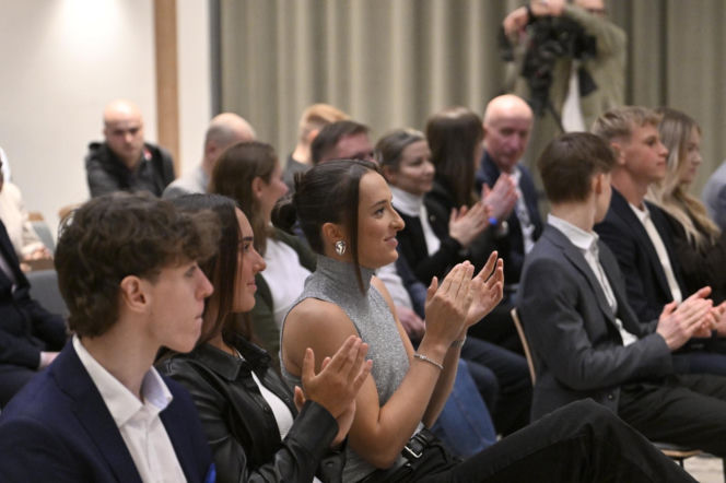 Iga Świątek i Daria Abramowicz na konferencji