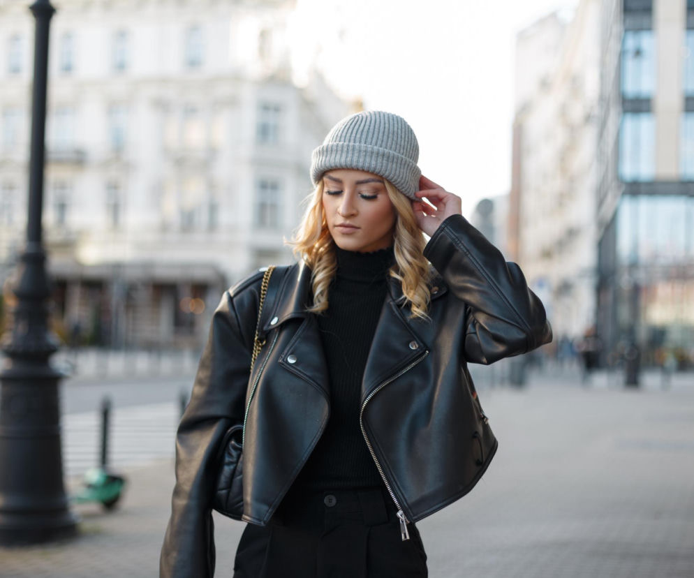 Kobieta w czapce