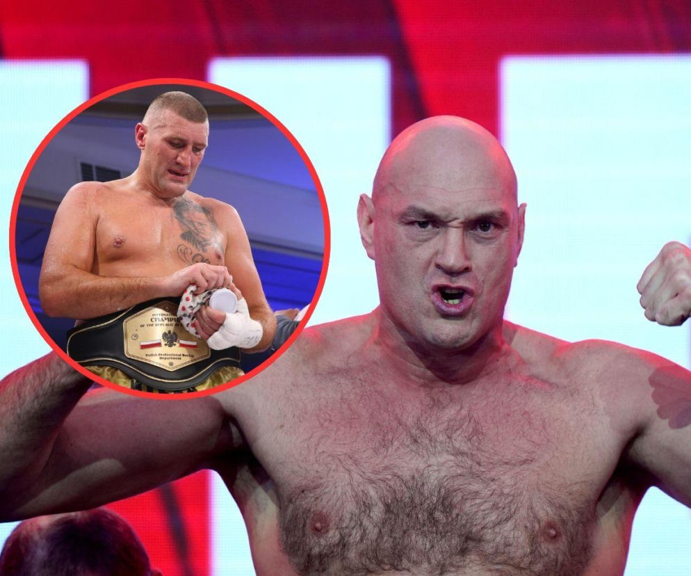 Bokser Tyson Fury z groźną miną i zaciśniętą pięścią, obok niego w okręgu Mariusz Wach z pasem mistrzowskim, przygotowujący dłonie przed walką. Więcej o ich sensacyjnym pojedynku przeczytasz na naszym portalu.