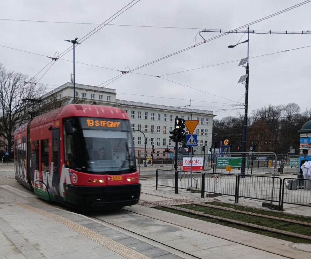 Tramwaj na Rakowieckiej w Warszawie ruszył 22 grudnia! Jaka linia tędy pojedzie?