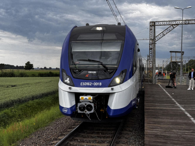 Tak wygląda nowy pociąg PKP Intercity. Zajrzeliśmy do środka!
