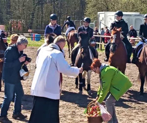 Święconka w siodle