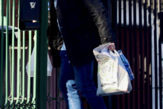 Kaczyńskiemu przywieziono obiad i zakupy